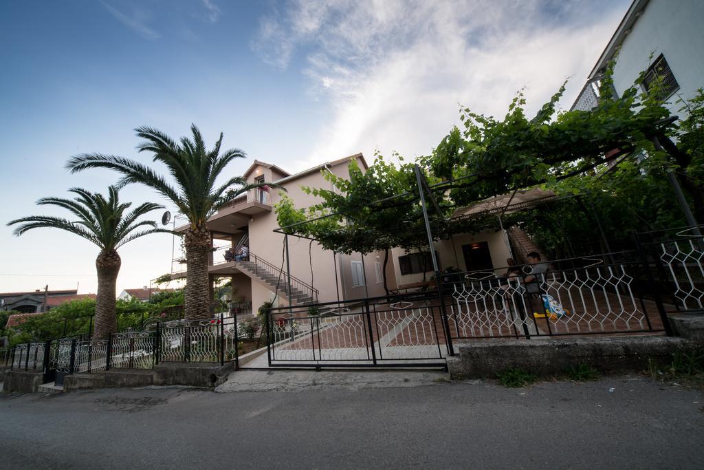 Apartments Pavicevic Tivat Exterior foto