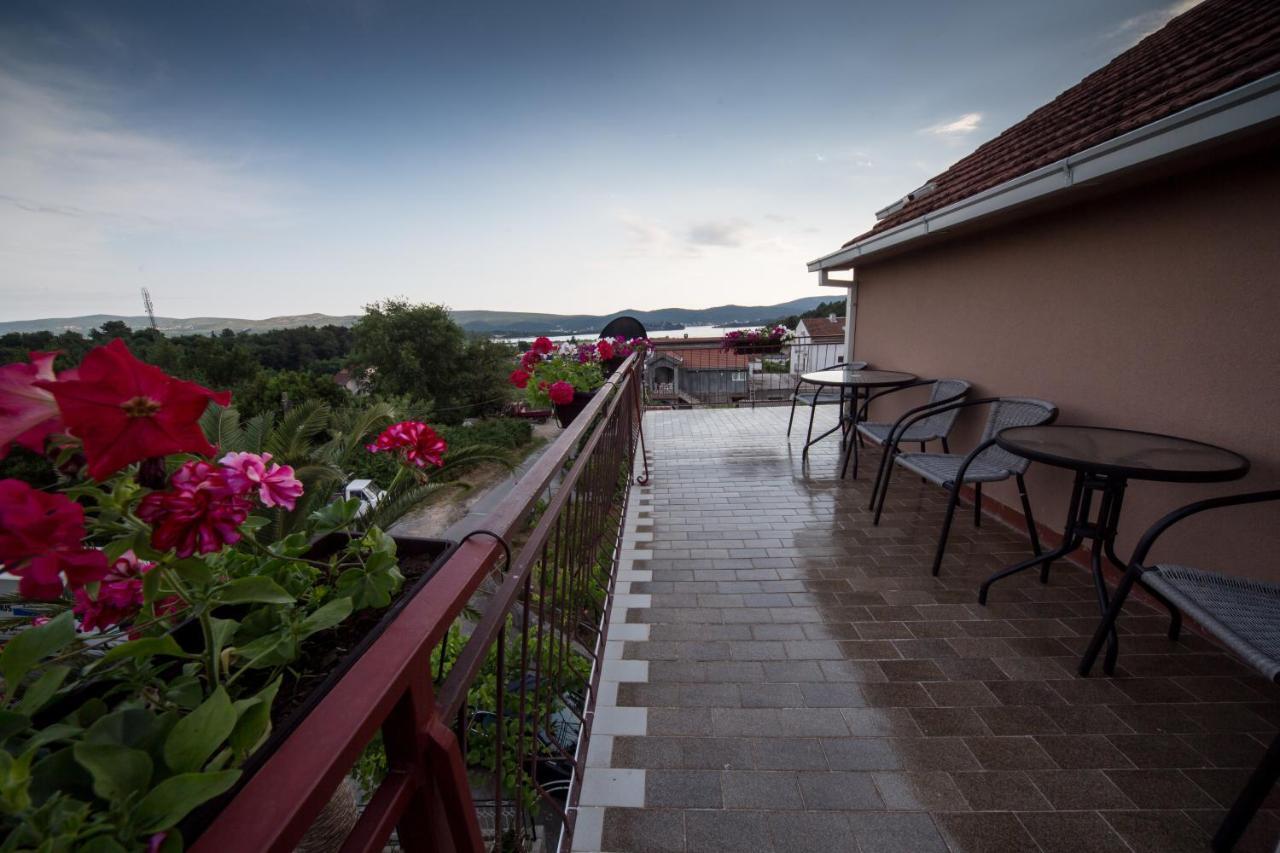 Apartments Pavicevic Tivat Habitación foto